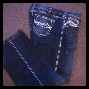 Cowgirl Tuff Co. boot cut jeans . Size 32x34 .